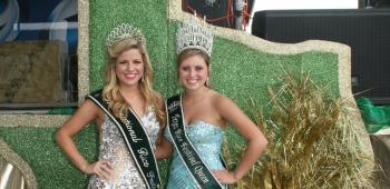 IRF Queen Sarah Mouton, left, and TRF Queen Jordan Spencer are ready for the parade.